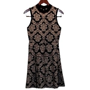 Black & White Sleeveless minidress